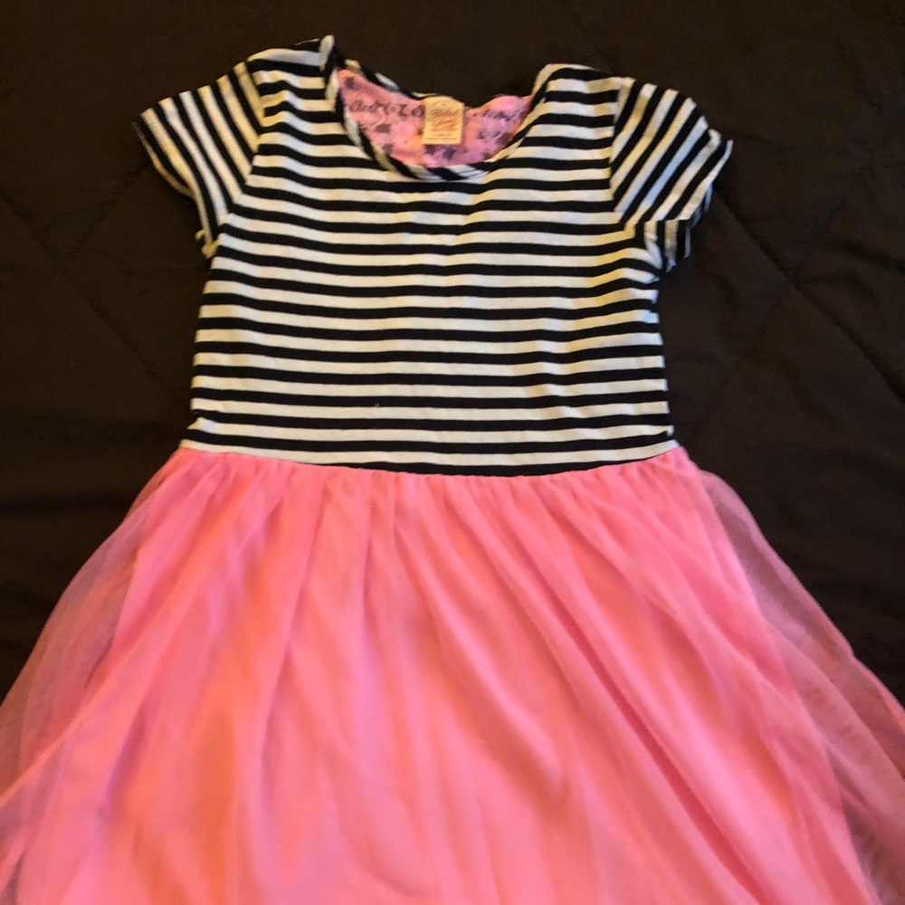 Girls dress